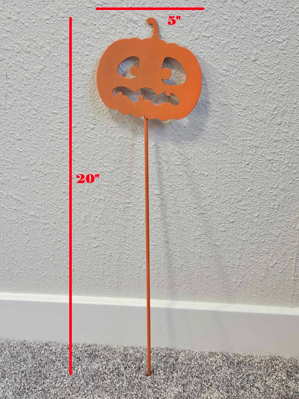 Scared Pumpkin Yard Stake